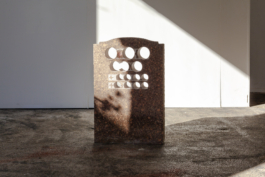 unvergessen, installation by Laura Jatkowski, at Trixie The Hague